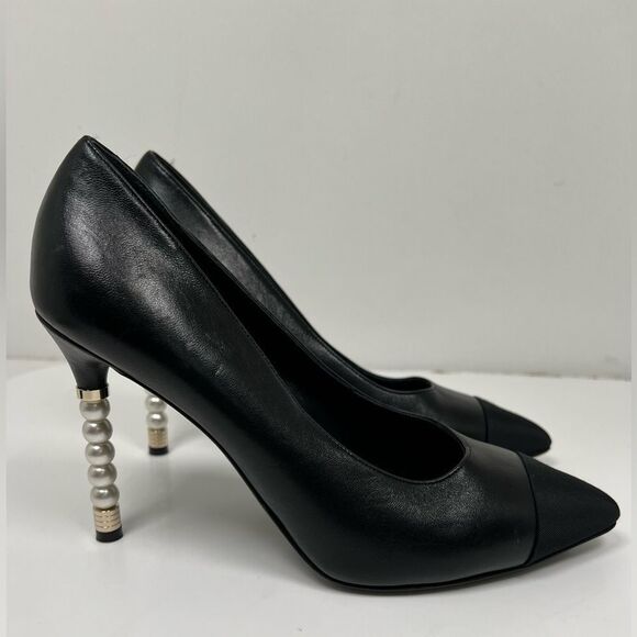 CHANEL  Lambskin Grosgrain Cap Toe Pearl Pumps 39.5 Black - Picture 1 of 8
